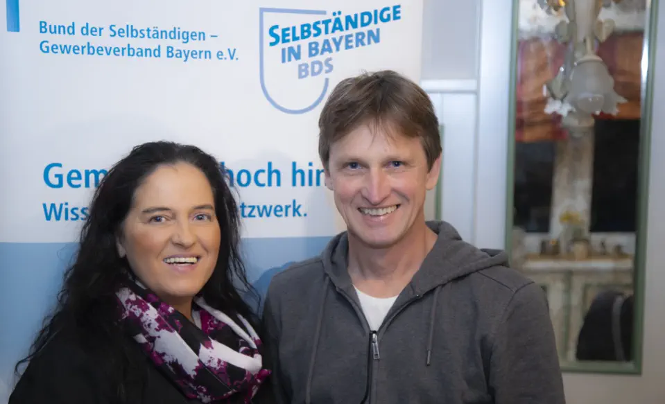 Karin Pecher (Bezirksgeschäftsführerin BDS Niederbayern) + Hans Ostermaier (Vorstand BDS Kleines Vilstal) © peppUP.de