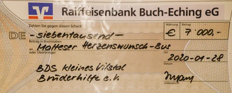 Spendenübergabe Malteser - Herzenswunsch-Bus - BDS Kleines Vilstal © Foto peppUP.de